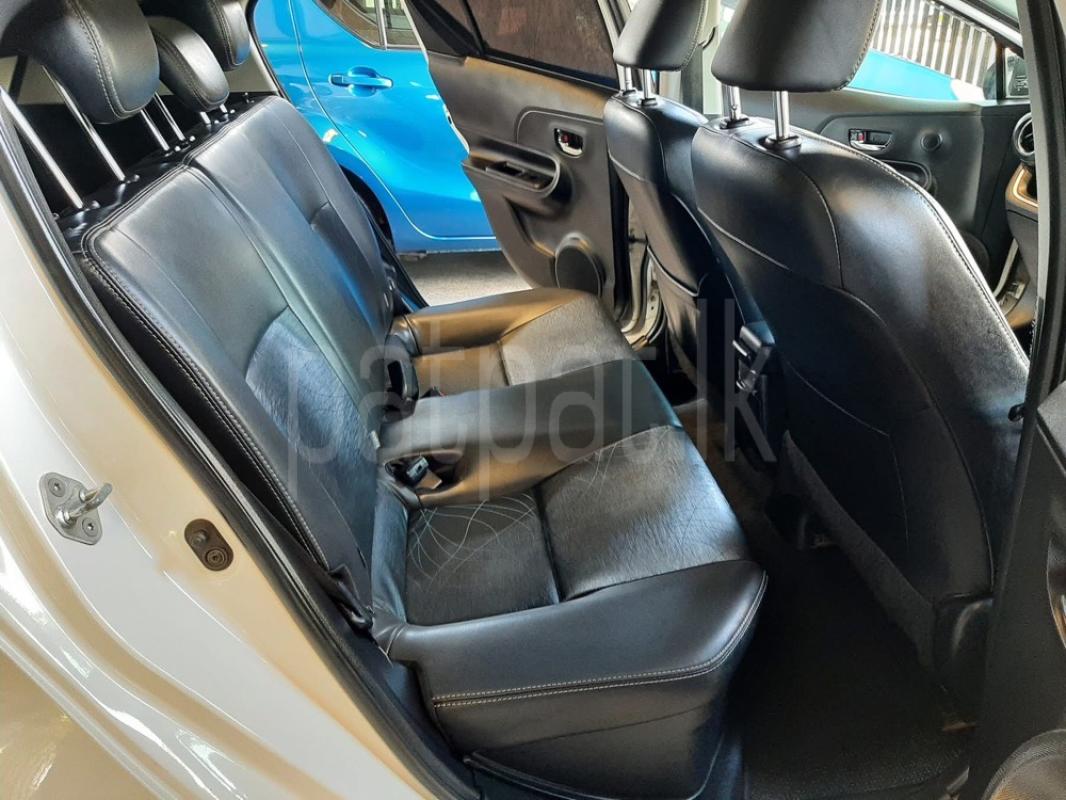 Advertisement image 6