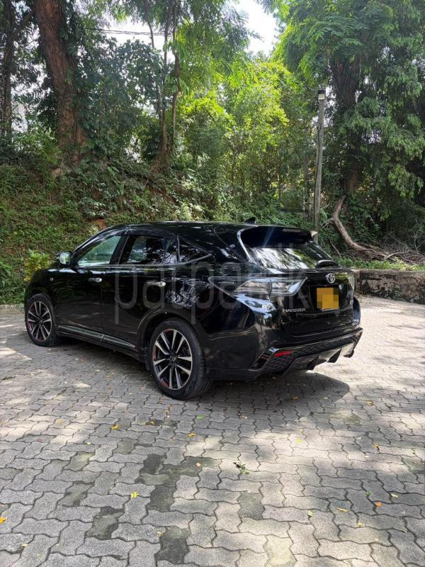 Toyota Harrier 2017 - Used SUV sale in Sri Lanka - patpat.lk