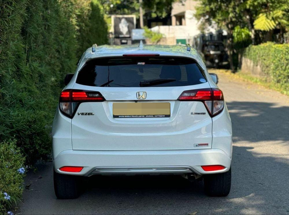 Honda Vezel 2014 - Used SUV sale in Sri Lanka - patpat.lk
