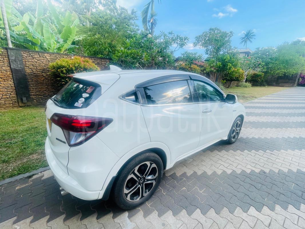 Honda Vezel 2014 - Used SUV sale in Sri Lanka - patpat.lk