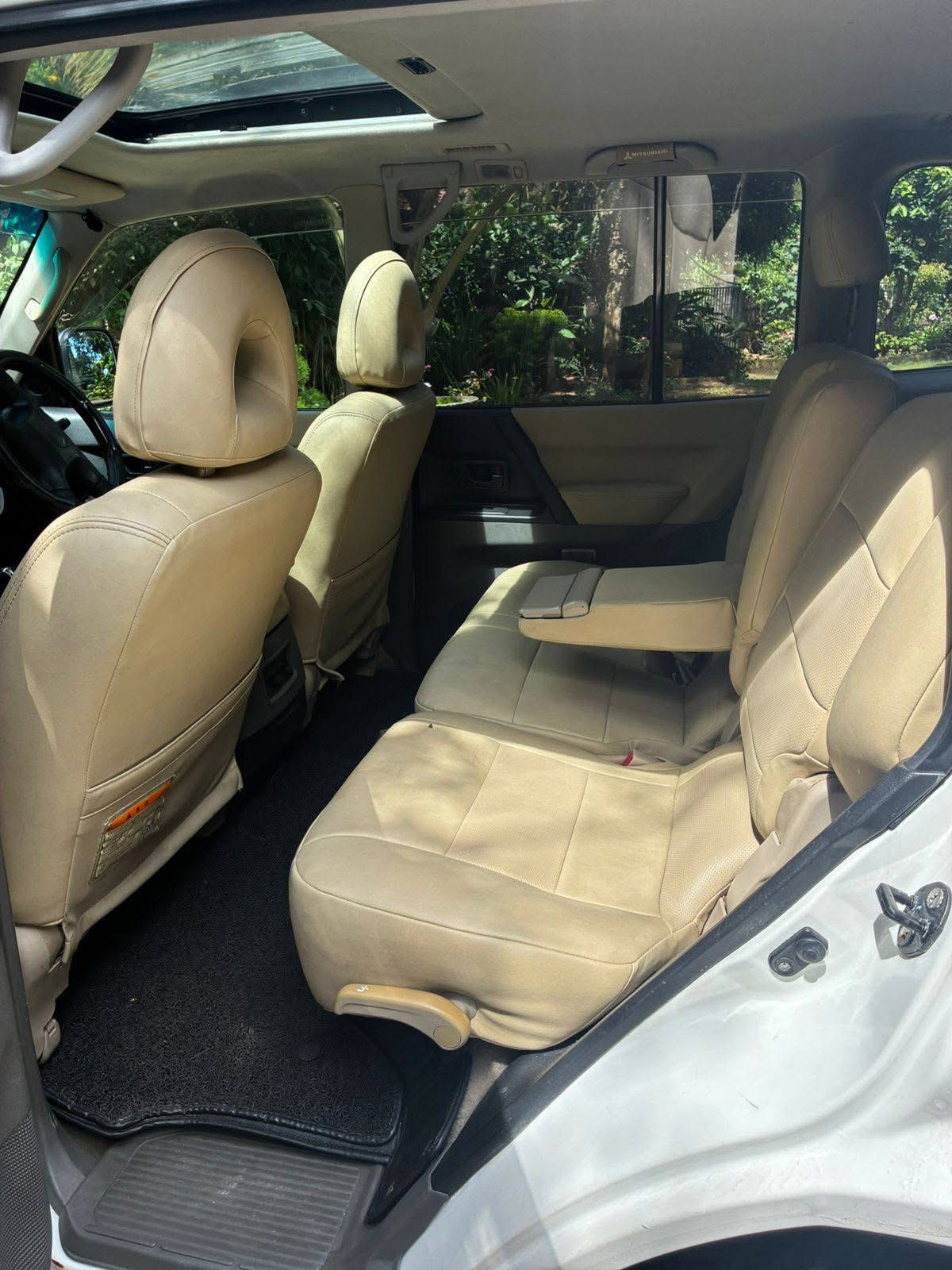 Mitsubishi Montero 2000 - பயன்படுத்தப்பட்டது SUV sale in Sri Lanka - patpat.lk