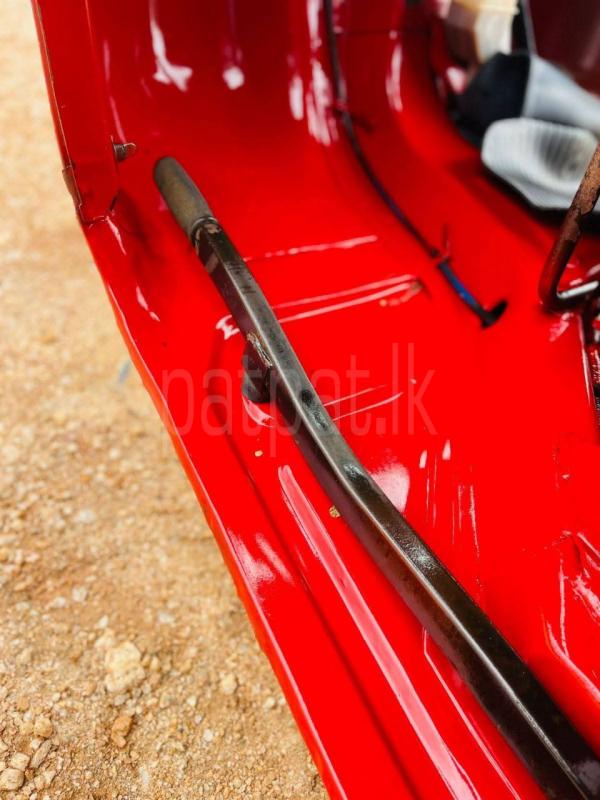 Advertisement image 6