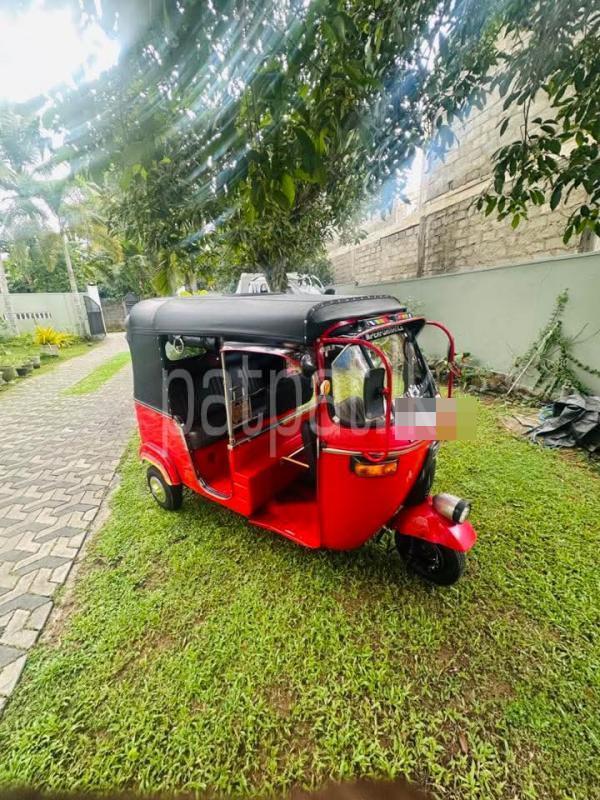 Bajaj 2 stroke 2006 - பயன்படுத்தப்பட்டது முச்சக்கர வண்டி sale in Sri Lanka - patpat.lk