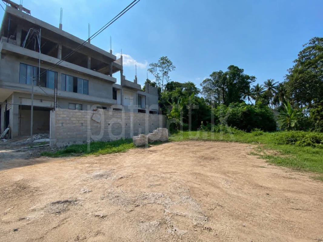Residential Land for Sale in Boralesgamuwa
