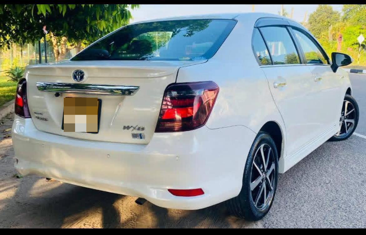 Toyota Axio 2018 - භාවිතා කරන ලද කාර් sale in Sri Lanka - patpat.lk