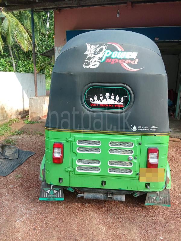 Bajaj 4 stroke 2014 - பயன்படுத்தப்பட்டது முச்சக்கர வண்டி sale in Sri Lanka - patpat.lk