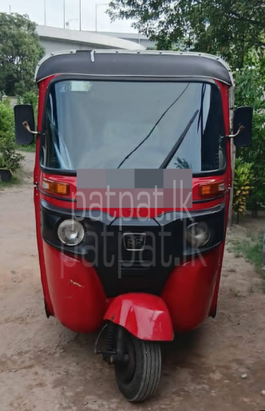Bajaj 4 stroke 2015 - Used Three wheeler sale in Sri Lanka - patpat.lk