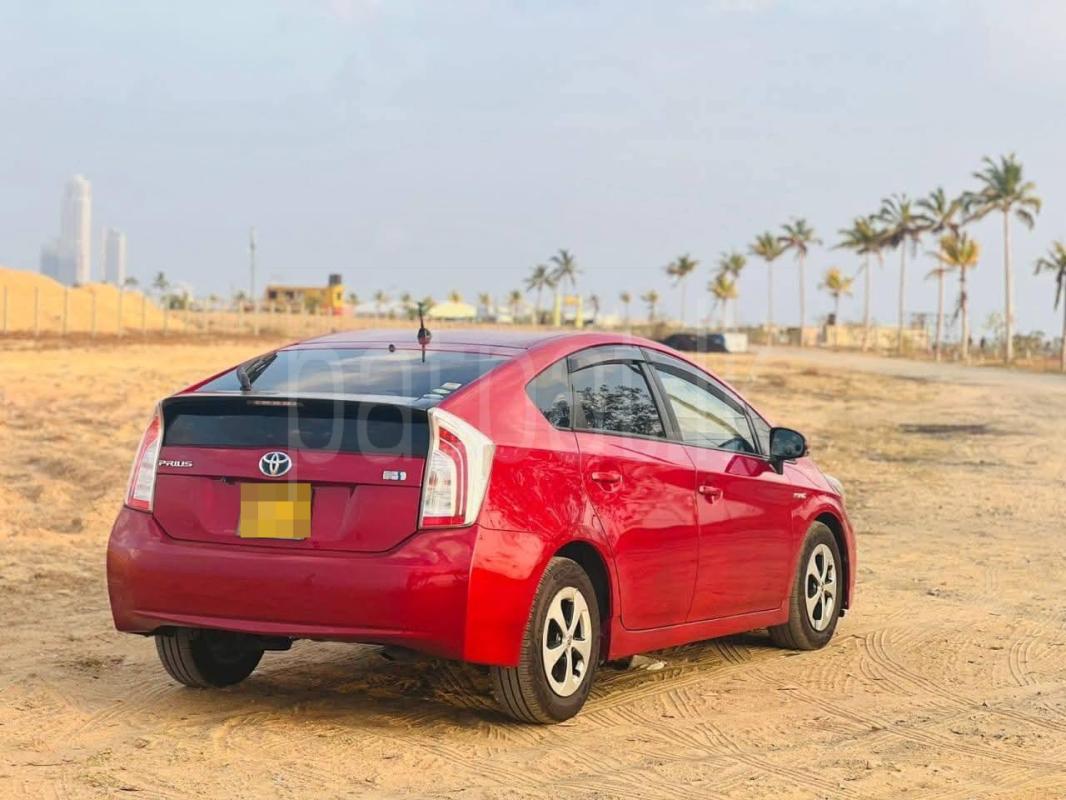 Toyota Prius 2012 - Used Car sale in Sri Lanka - patpat.lk