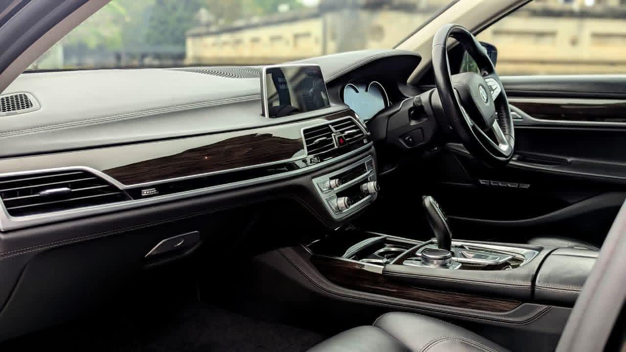 BMW 7 Series 2017 - Used Car sale in Sri Lanka - patpat.lk