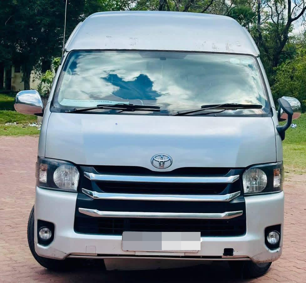 Toyota Hiace 2012 ads-image-1