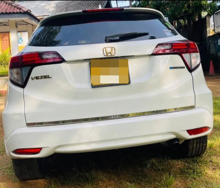 Honda Vezel 2014 - பயன்படுத்தப்பட்டது SUV sale in Sri Lanka - patpat.lk