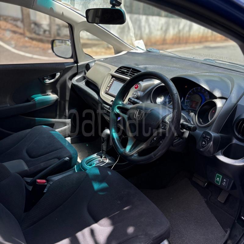 Advertisement image 3