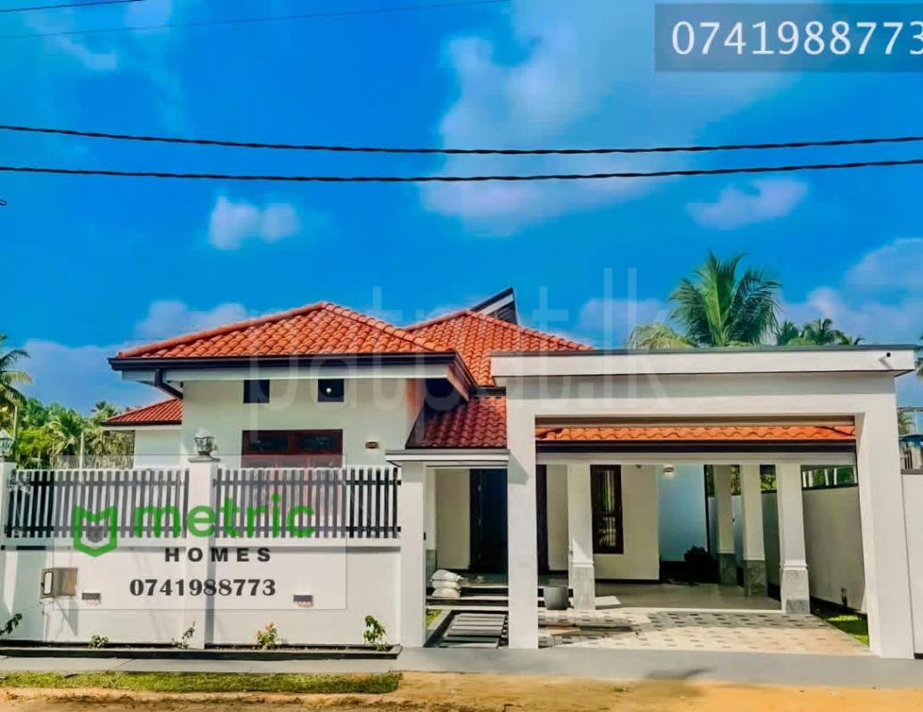 House for Sale in Negombo ads-image-1