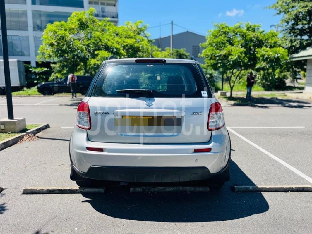 Advertisement image 4