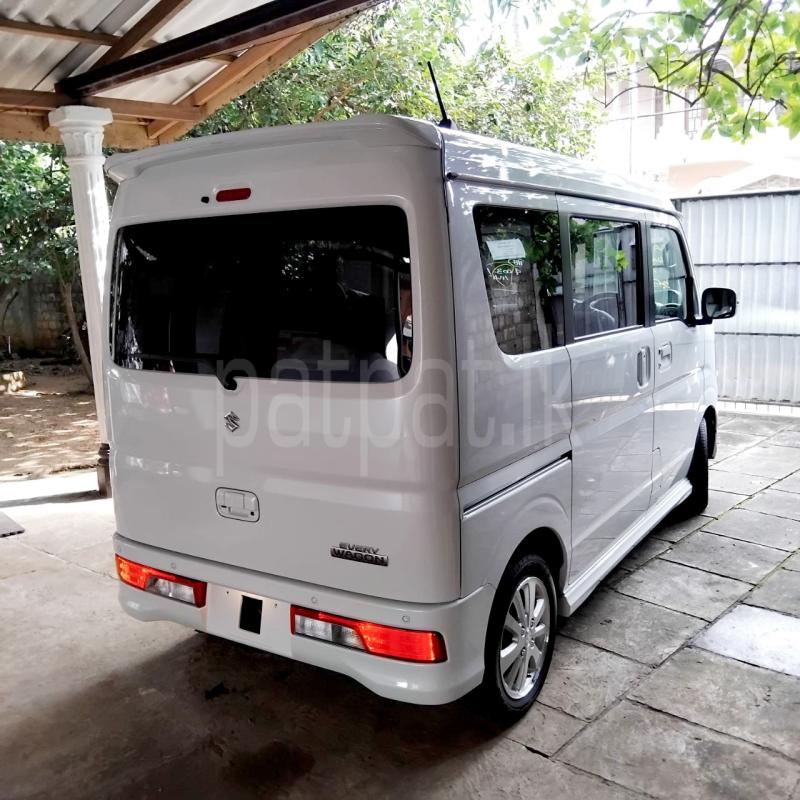 Advertisement image 5