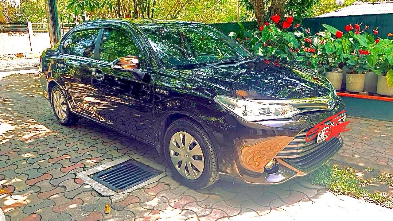 Toyota Axio 2015 - பயன்படுத்தப்பட்டது கார் sale in Sri Lanka - patpat.lk