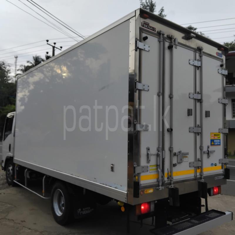 Isuzu ELF 2017 - சான்றளிக்கப்பட்டது டிரக் sale in Sri Lanka - patpat.lk