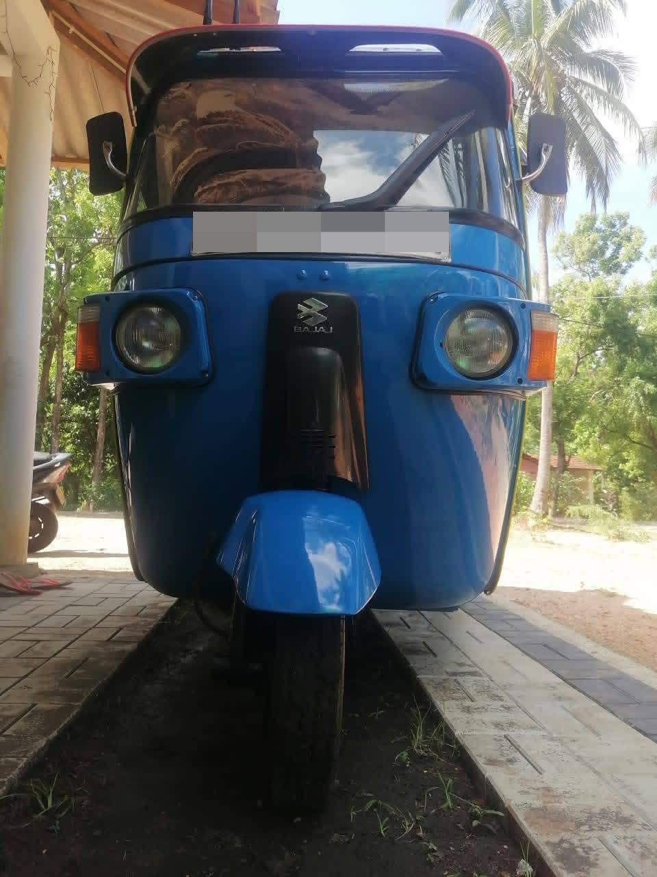 Bajaj 4 stroke 2010 - Used Three wheeler sale in Sri Lanka - patpat.lk