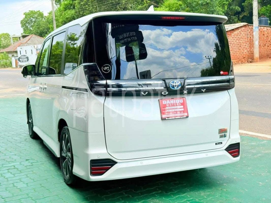 Advertisement image 3