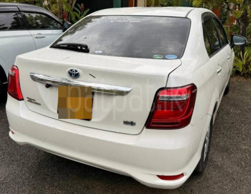 Toyota Axio 2016 - Used Car sale in Sri Lanka - patpat.lk