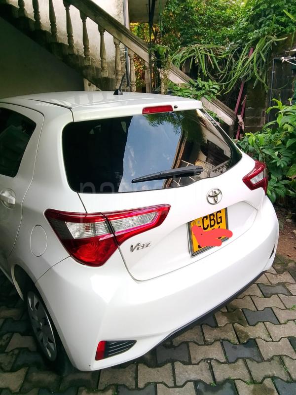 Toyota Vitz 2018 - பயன்படுத்தப்பட்டது கார் sale in Sri Lanka - patpat.lk