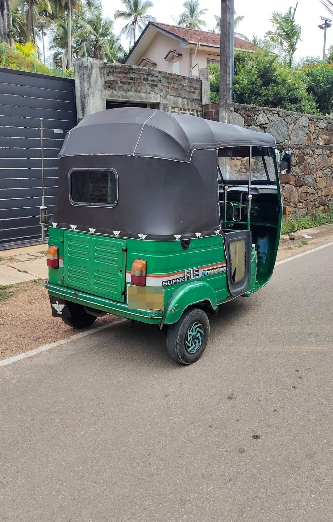 Bajaj Three Wheel 2006 - Used Three wheeler sale in Sri Lanka - patpat.lk