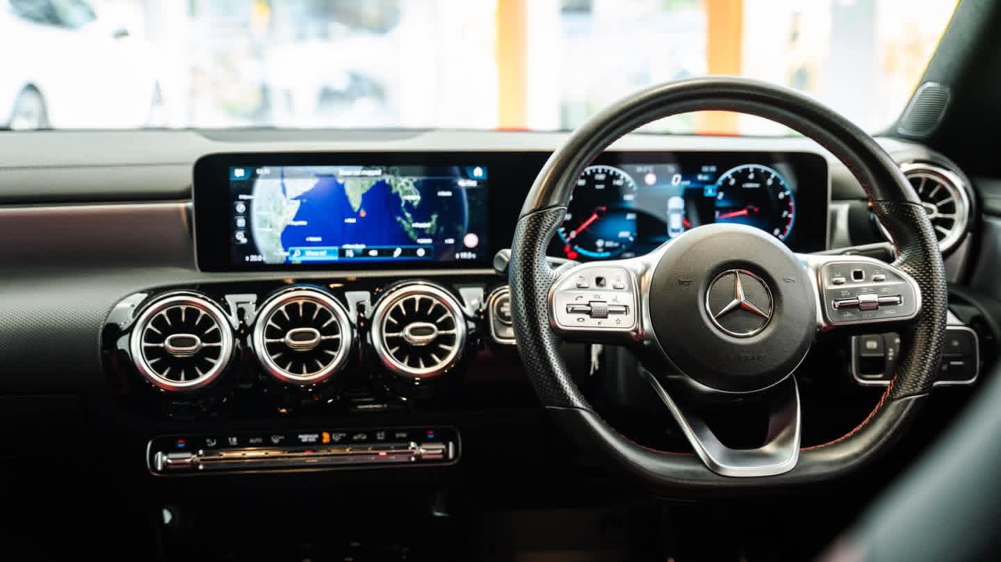 Mercedes Benz CLA200 2019 - භාවිතා කරන ලද කාර් sale in Sri Lanka - patpat.lk