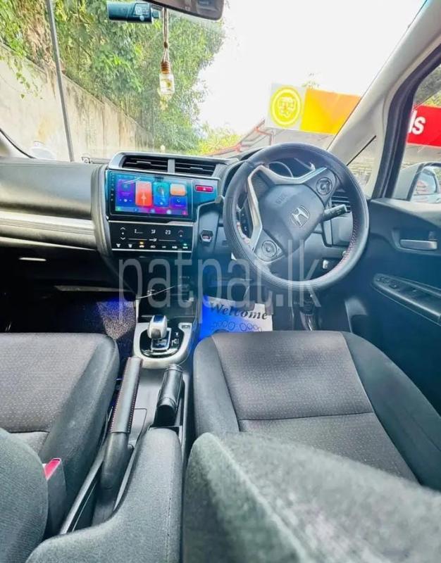 Advertisement image 6