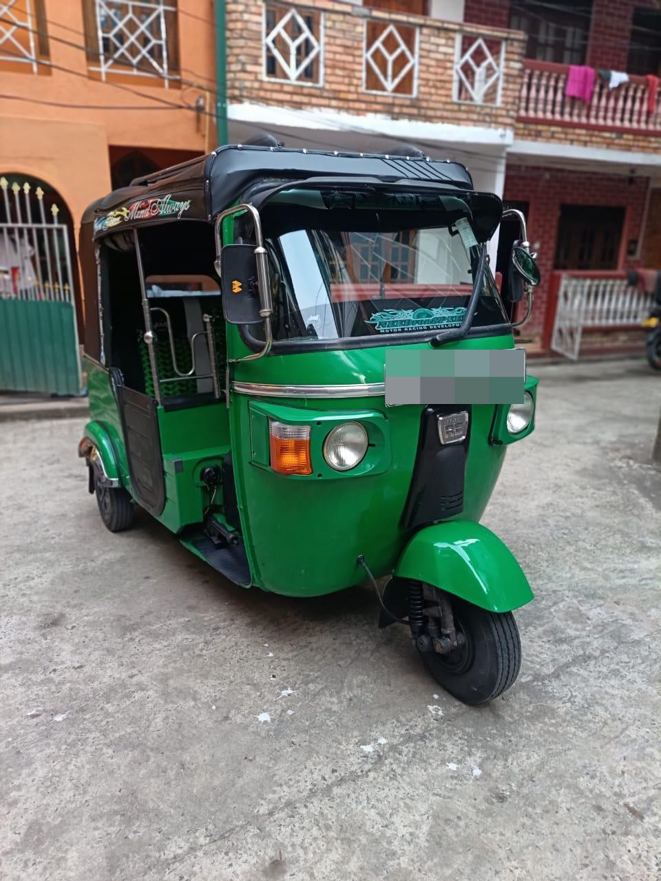 Bajaj Three Wheel 2013 - Used Three wheeler sale in Sri Lanka - patpat.lk