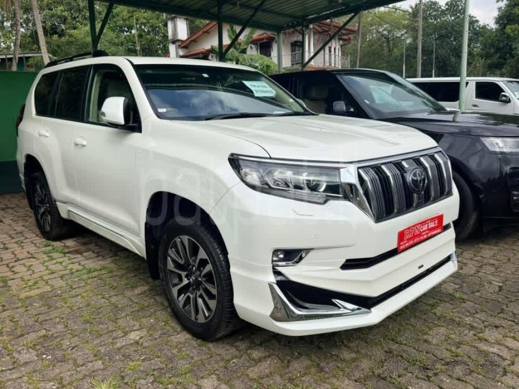 Advertisement image 1