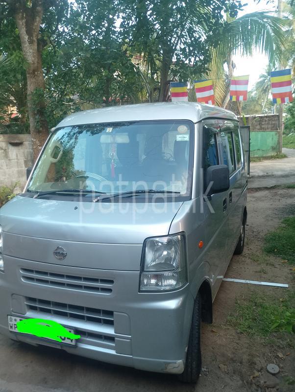 Nissan Clipper 2015 - பயன்படுத்தப்பட்டது வேன் sale in Sri Lanka - patpat.lk