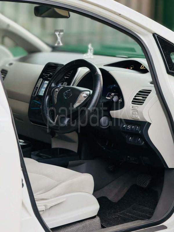 Nissan Leaf 2013 - பயன்படுத்தப்பட்டது கார் sale in Sri Lanka - patpat.lk