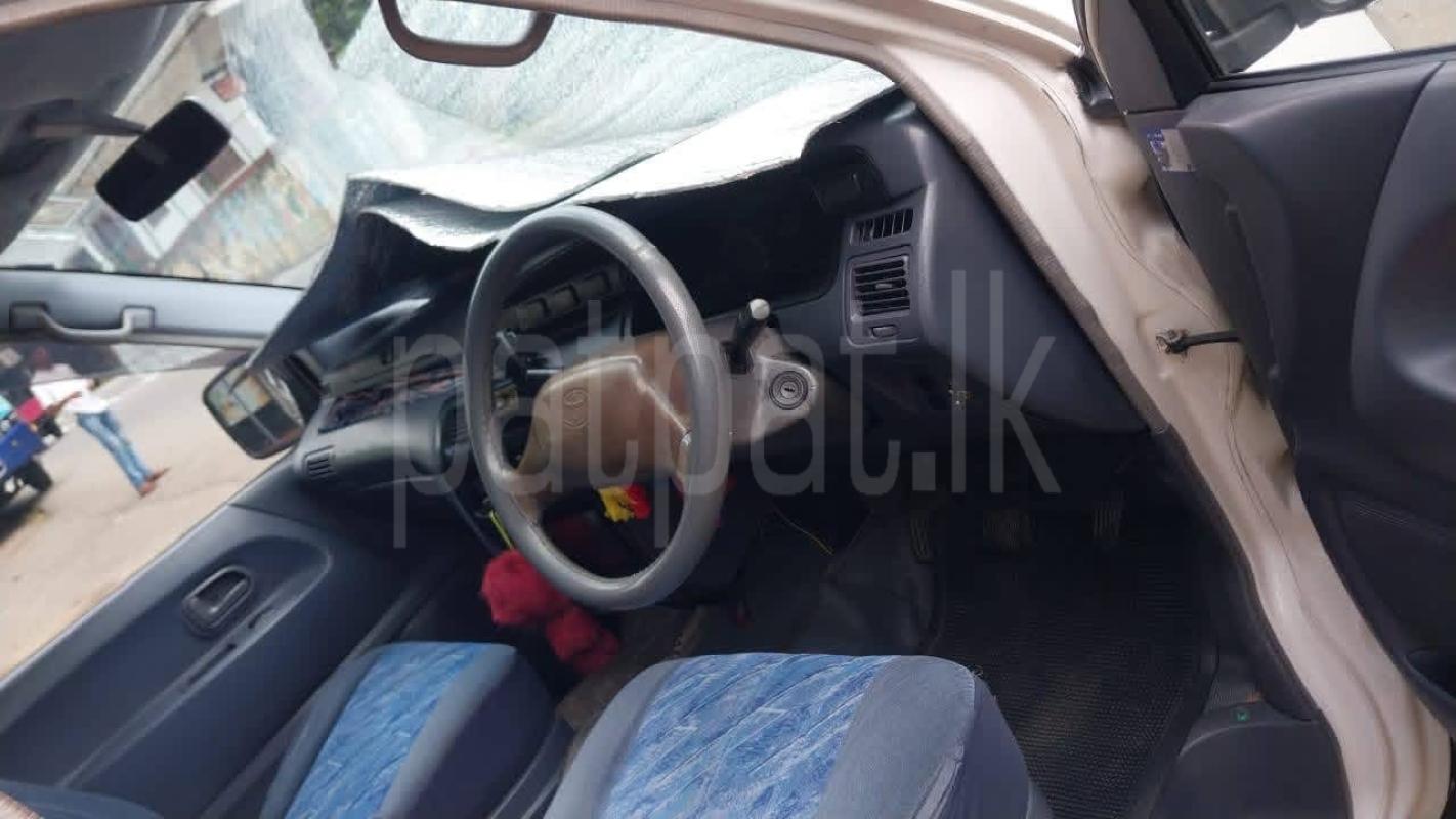Toyota Noah 1998 - பயன்படுத்தப்பட்டது வேன் sale in Sri Lanka - patpat.lk