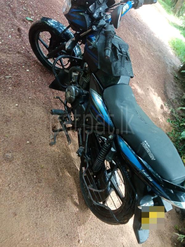 Bajaj Discover 2013 - பயன்படுத்தப்பட்டது பைக் sale in Sri Lanka - patpat.lk