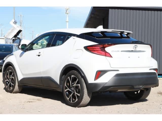 Toyota CHR 2023 - பயன்படுத்தப்பட்டது SUV sale in Sri Lanka - patpat.lk
