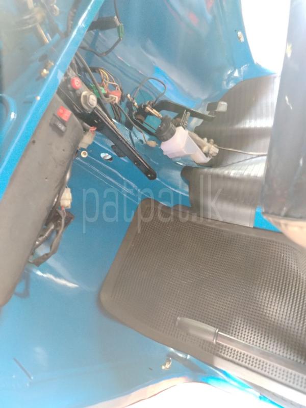 Advertisement image 6