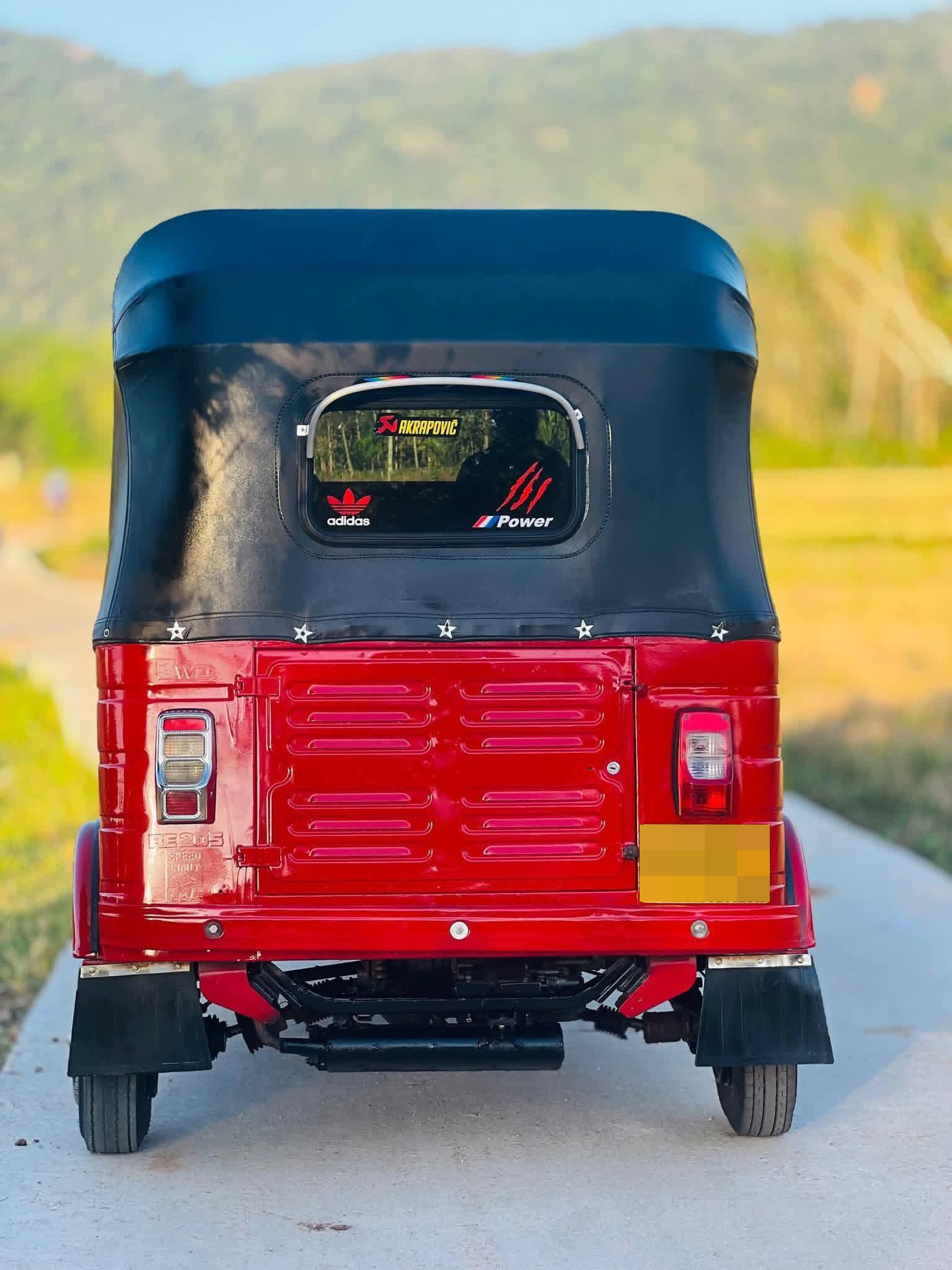 Bajaj Three Wheel 2013 - භාවිතා කරන ලද ත්‍රිරෝද රථය sale in Sri Lanka - patpat.lk