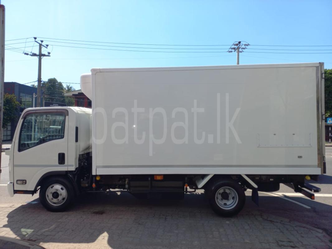 Isuzu Freezer 2019 - மறுசீரமைக்கப்பட்டது டிரக் sale in Sri Lanka - patpat.lk
