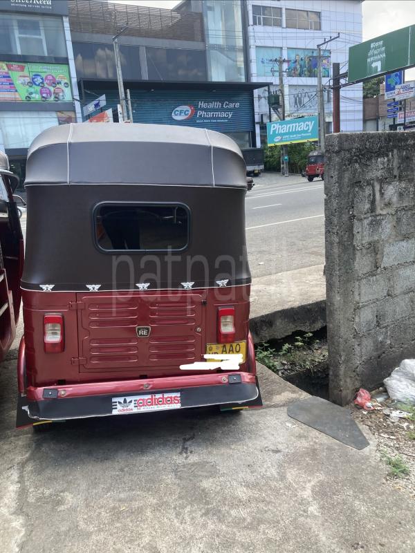 Bajaj Three Wheel 2014 - பயன்படுத்தப்பட்டது முச்சக்கர வண்டி sale in Sri Lanka - patpat.lk