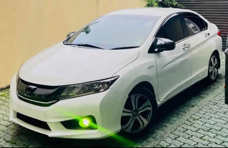 Honda Grace 2016 - Used Car sale in Sri Lanka - patpat.lk