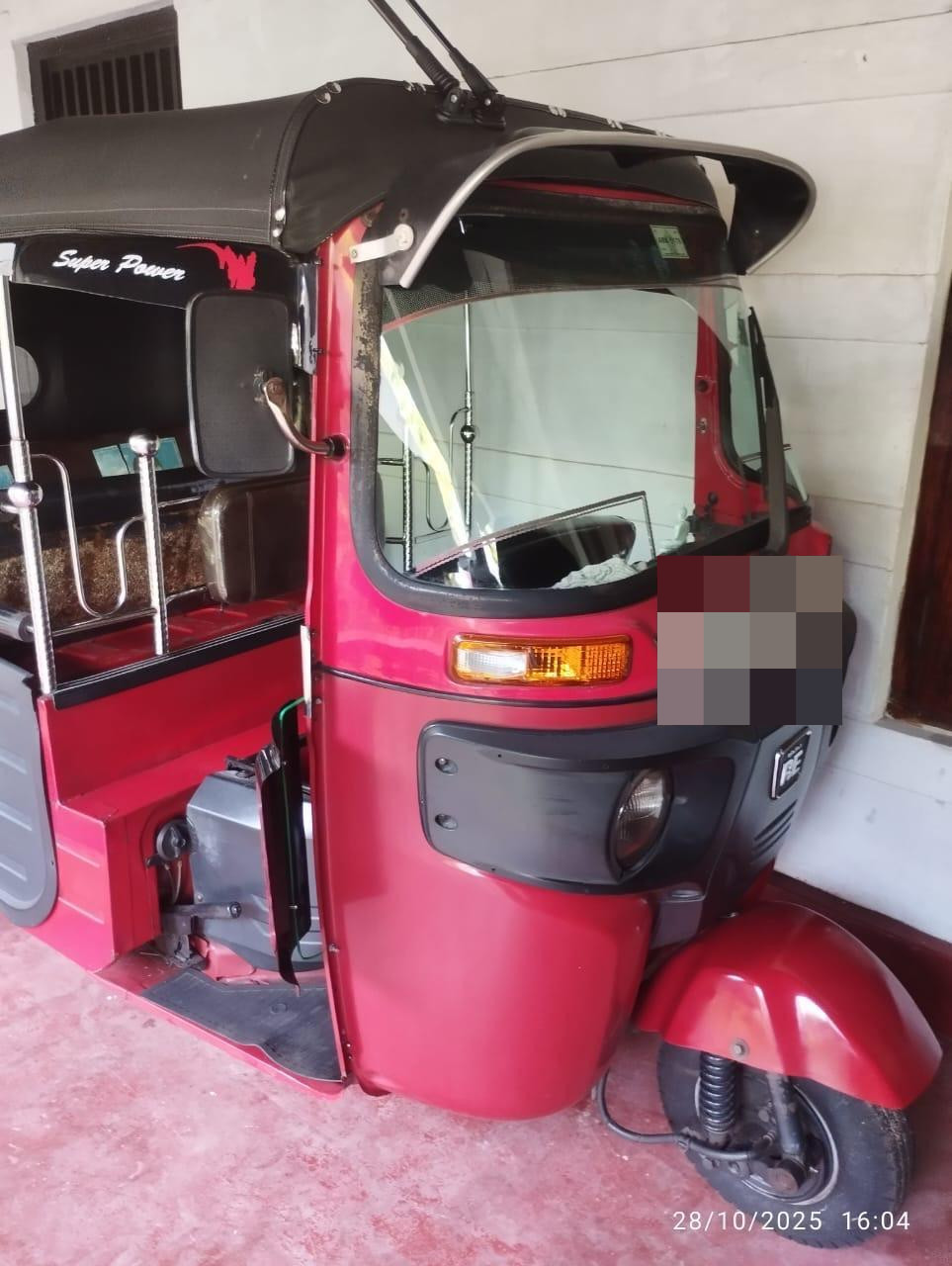 Bajaj Three Wheel 2018 - Used Three wheeler sale in Sri Lanka - patpat.lk