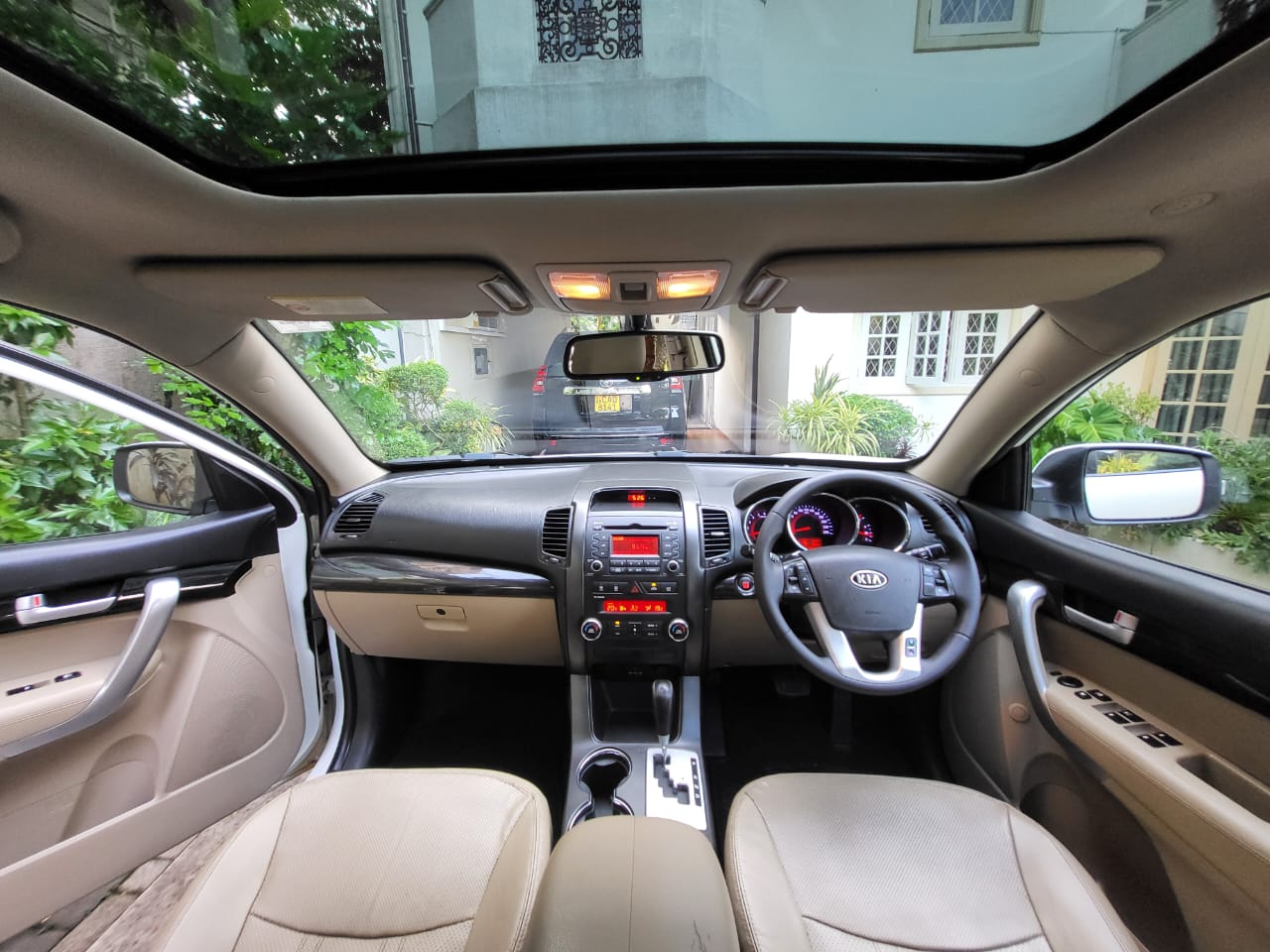 KIA Sorento 2012 - பயன்படுத்தப்பட்டது SUV sale in Sri Lanka - patpat.lk