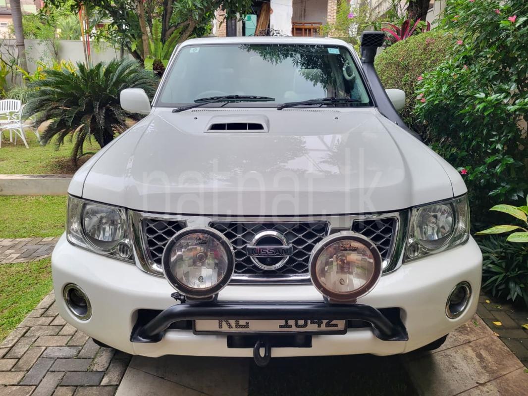 Nissan Patrol 2008 - භාවිතා කරන ලද SUV රථය sale in Sri Lanka - patpat.lk