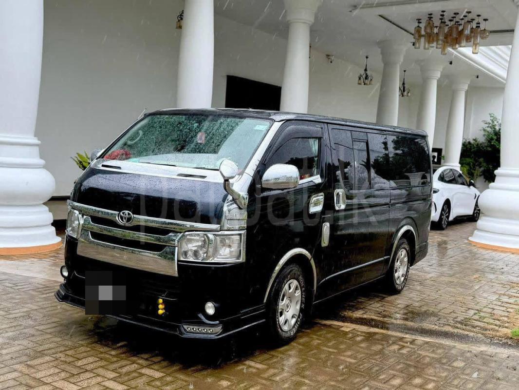 Toyota Hiace 2007 - மறுசீரமைக்கப்பட்டது வேன் sale in Sri Lanka - patpat.lk