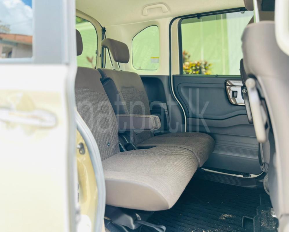 Honda N BOX 2024 - අලුත් කාර් sale in Sri Lanka - patpat.lk
