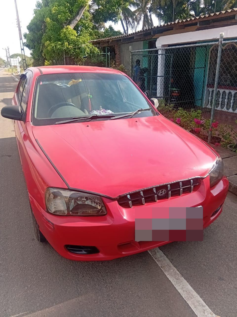 Hyundai Accent 2000 - Used Car sale in Sri Lanka - patpat.lk