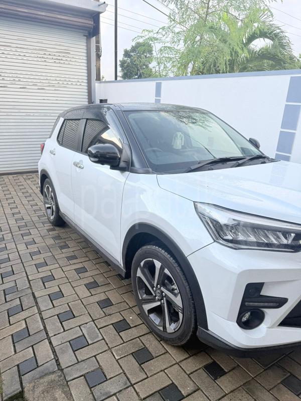 Toyota Raize 2025 - பயன்படுத்தப்பட்டது SUV sale in Sri Lanka - patpat.lk