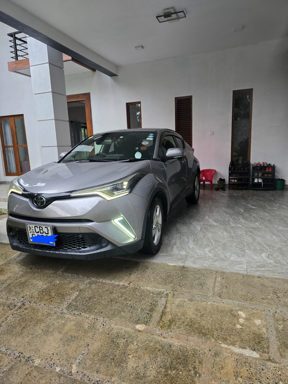 Toyota CHR 2017 - பயன்படுத்தப்பட்டது SUV sale in Sri Lanka - patpat.lk