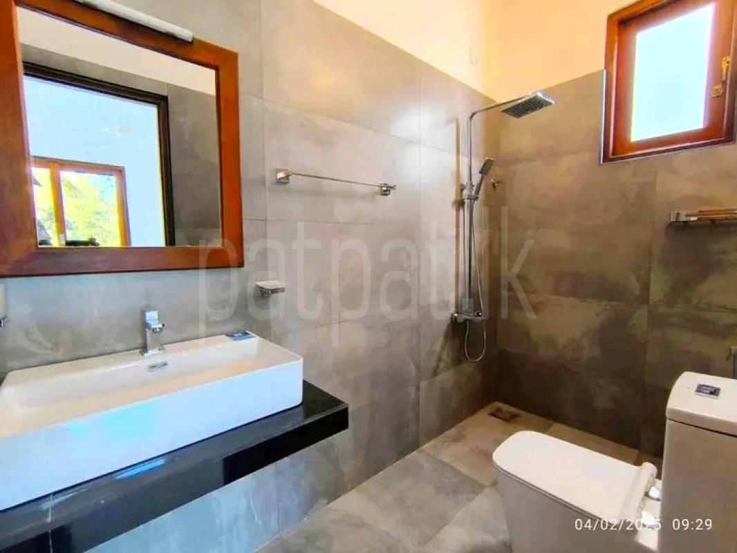 House for Sale in Athurugiriya
