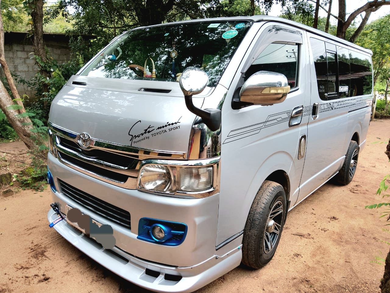 Toyota Super GL 2007 - பயன்படுத்தப்பட்டது வேன் sale in Sri Lanka - patpat.lk